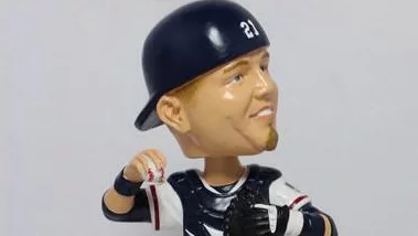 adam donachie bobblehead - somerset patriots - atlantic league of professional baseball