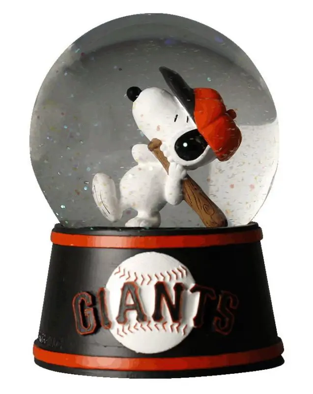 San Francisco Giants Peanuts Giants Snowglobe 8-15-2016