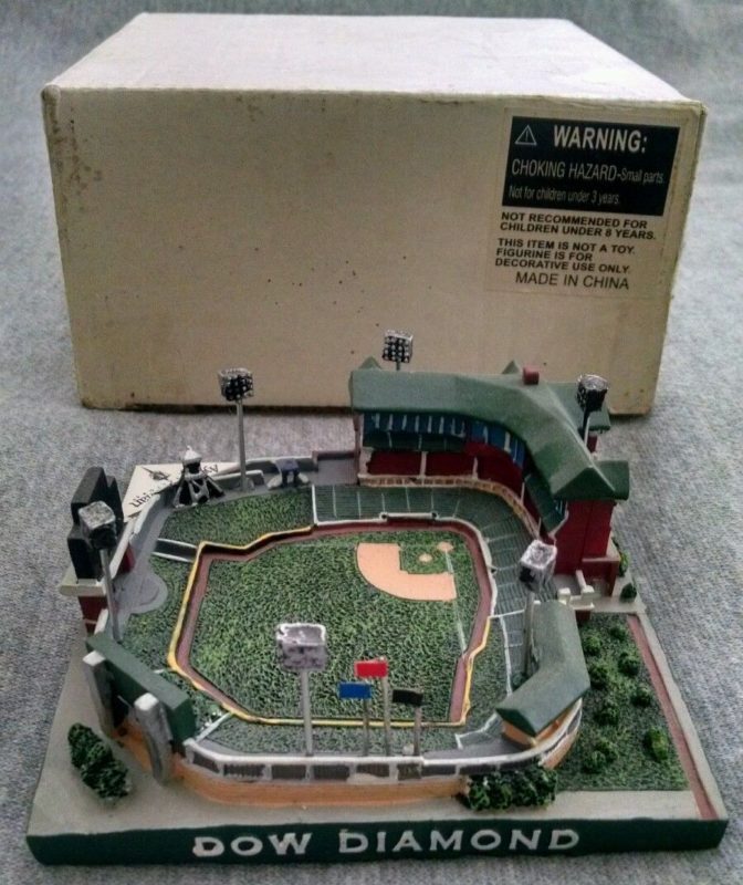 Dow Diamond Replica