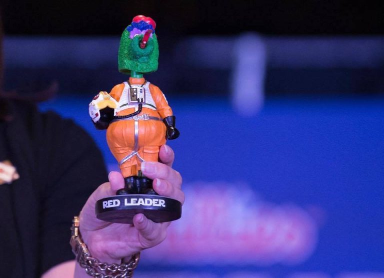 June 21, 2017 Philadelphia Phillies – Phantic Star Wars Bobblehead