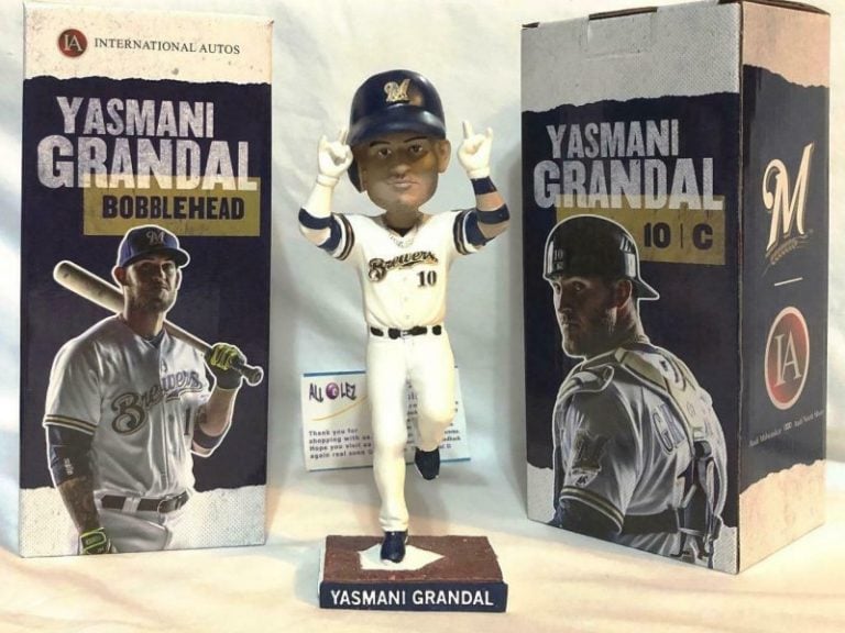 August 25, 2019 Milwaukee Brewers – Yasmani Grandal Bobblehead