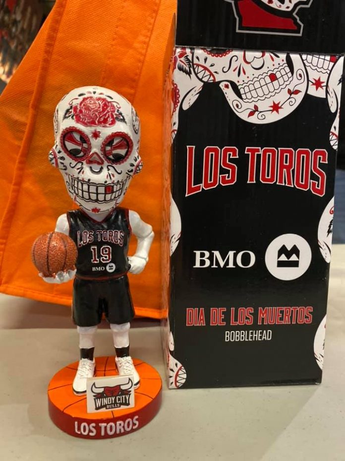 red skull bobblehead