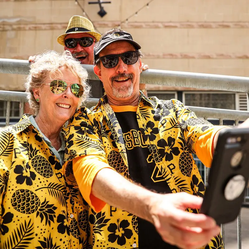 Pittsburgh Pirates on X: Heck ya you can pull that look off! (It's Hawaiian Shirt Day here at PNC) / X