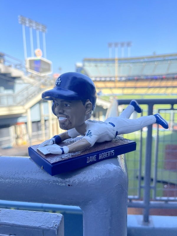 Los Angeles Dodgers - Dave Roberts Bobblehead