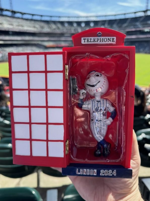 May 11, 2024 New York Mets – Mr. Met London Telephone Booth Bobblehead